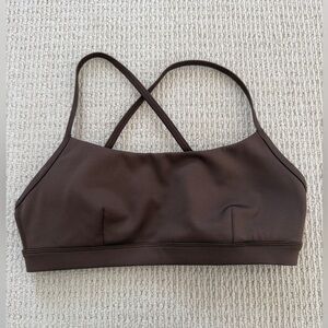 Aritzia GlossForm Evolve Sports Bra